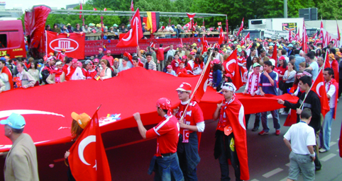 türk yürüyüsü 2003 043